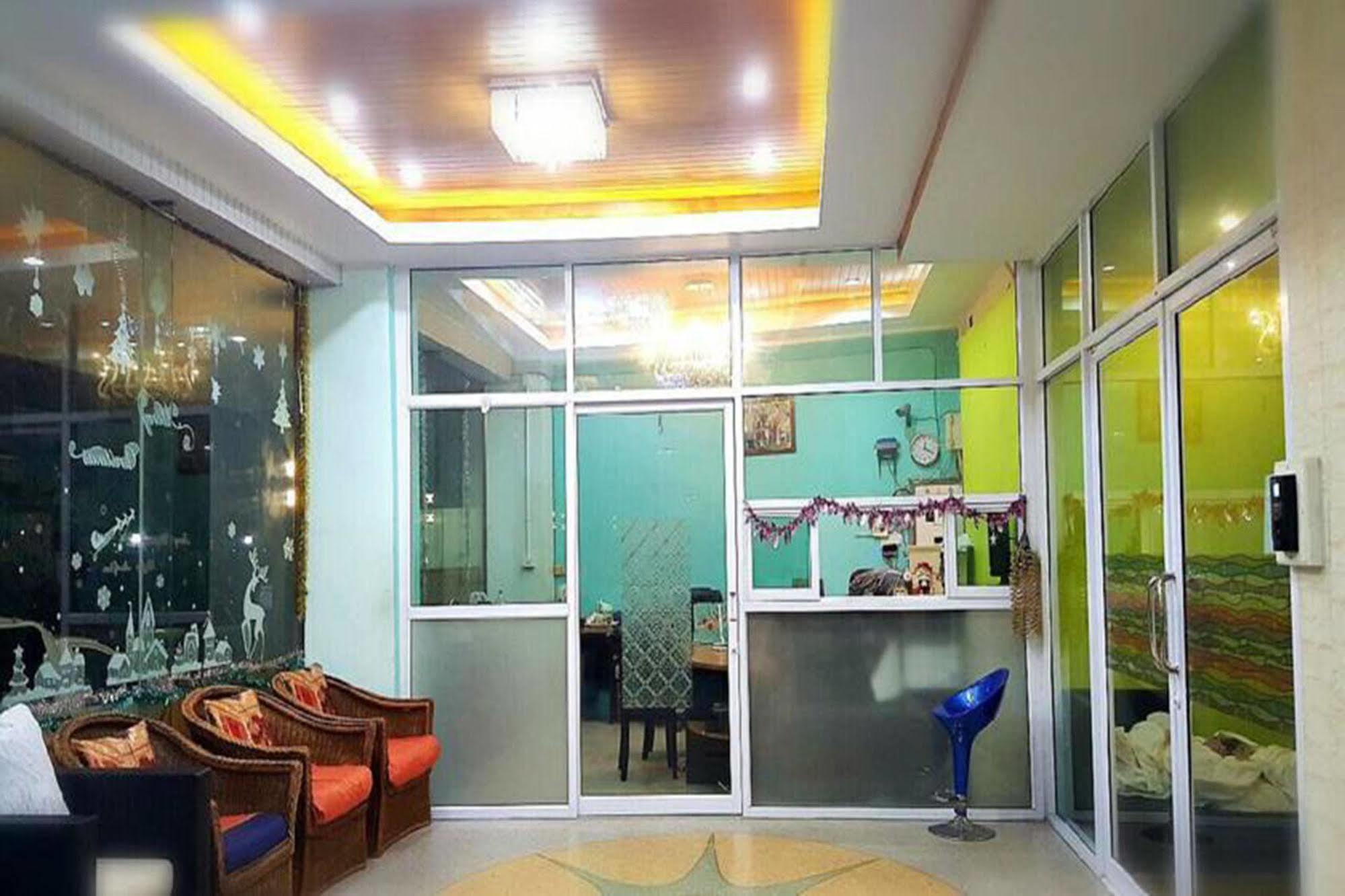 The 1 Place Hat Yai Luaran gambar
